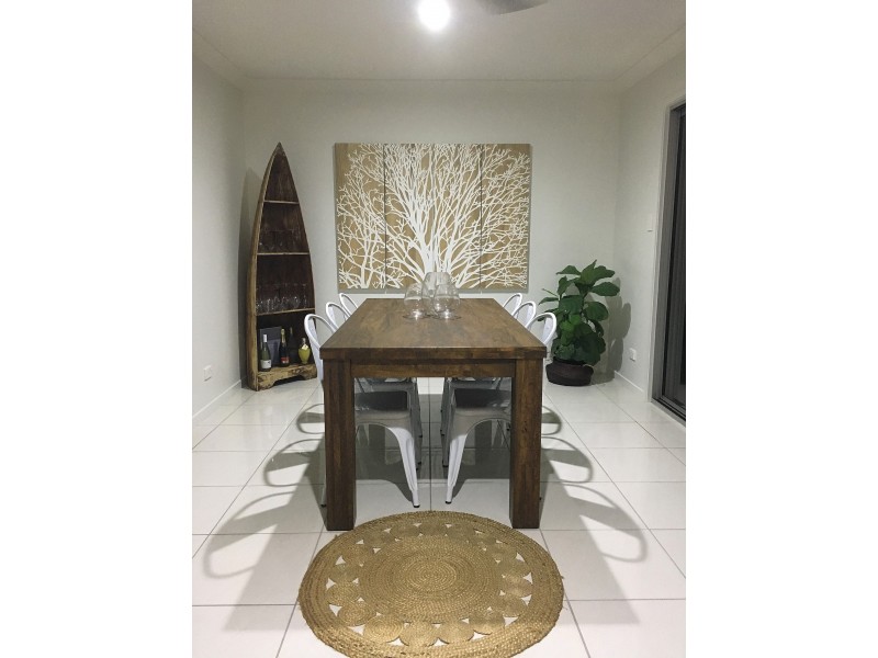 16 Kerrisdale Crescent, Beaconsfield QLD 4740