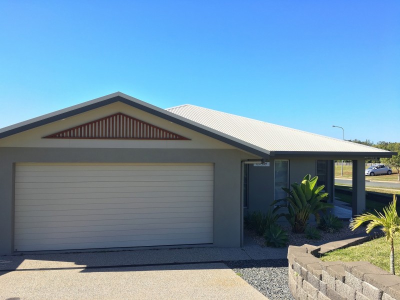 16 Kerrisdale Crescent, Beaconsfield QLD 4740