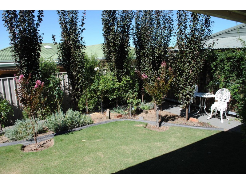 7 Yates Ave, Hayborough SA 5211