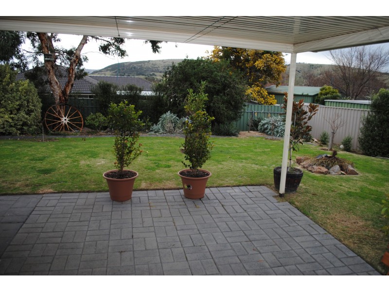 7 Yates Ave, Hayborough SA 5211