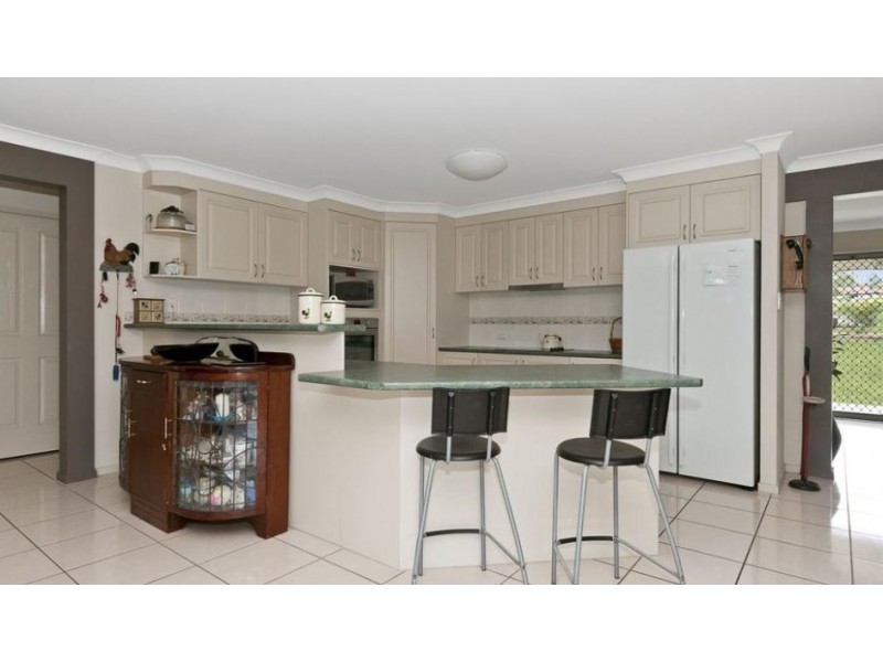 9-11 Carrigan Way, Gleneagle QLD 4285