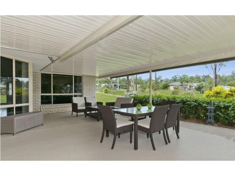 9-11 Carrigan Way, Gleneagle QLD 4285