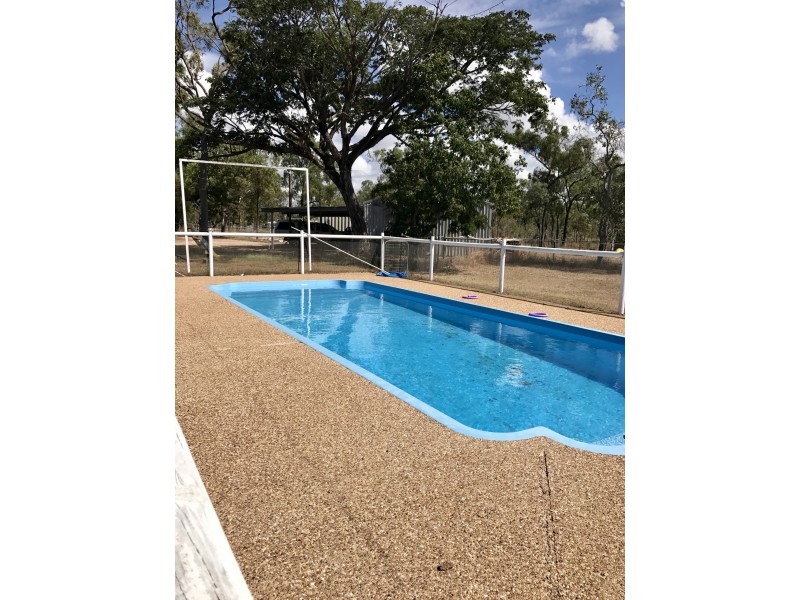 12 Holstein Place, Black River QLD 4818