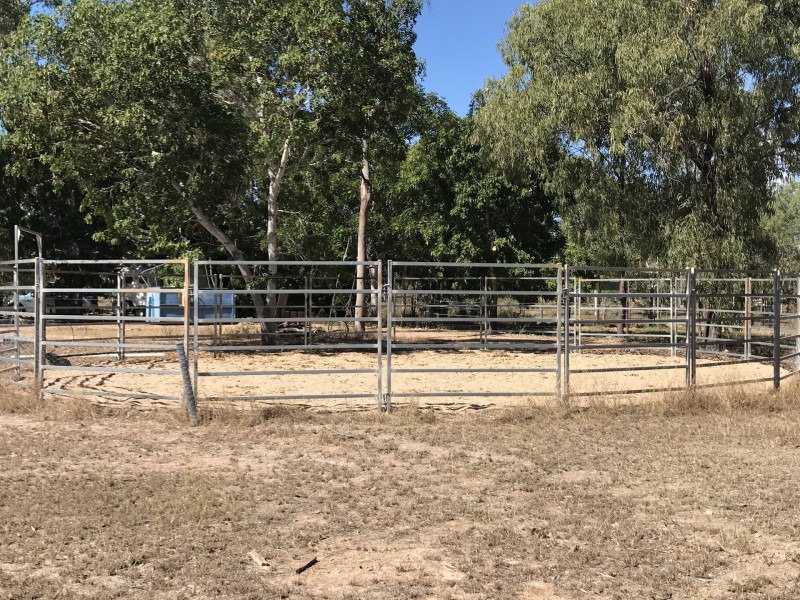 12 Holstein Place, Black River QLD 4818