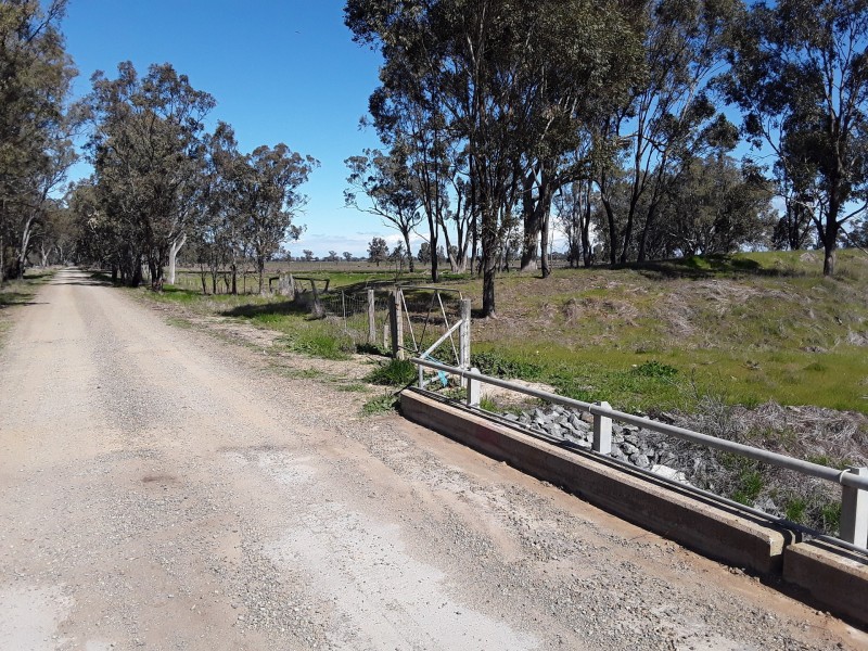 167 Holmes Rd, Mundoona VIC 3635