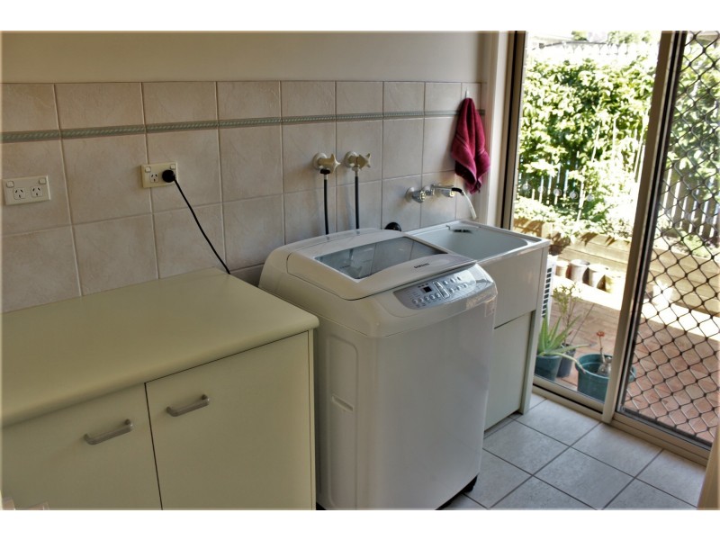 67 Collingwood Road, Birkdale QLD 4159