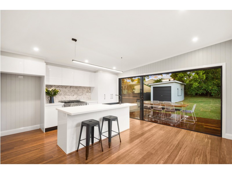 75 Geoffrey Street, Mount Lofty QLD 4350