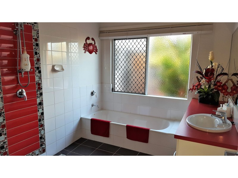 35 Dean Circuit, Mareeba QLD 4880