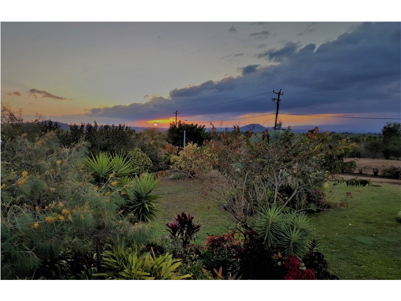 35 Dean Circuit, Mareeba QLD 4880