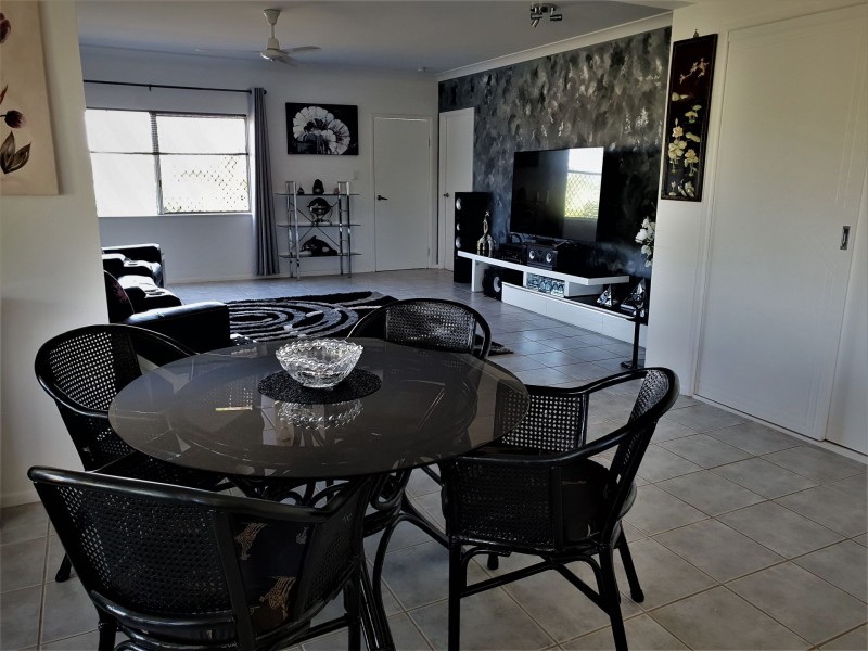 35 Dean Circuit, Mareeba QLD 4880