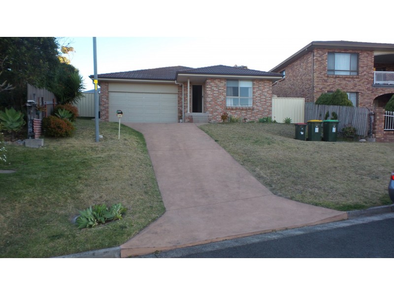 16 Illowra Parkway, Primbee NSW 2502