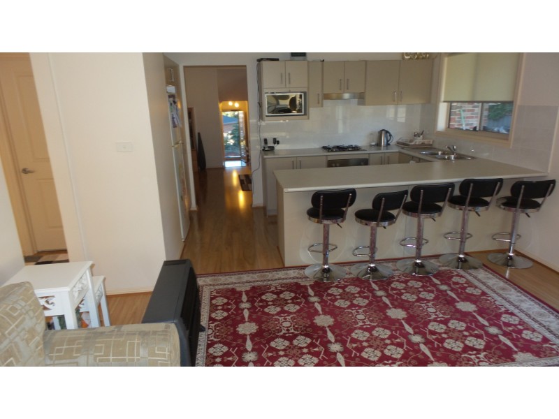 16 Illowra Parkway, Primbee NSW 2502