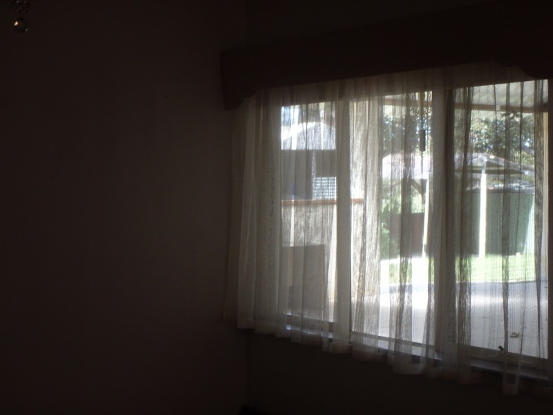 24 Neaves Road, Mariginiup WA 6078