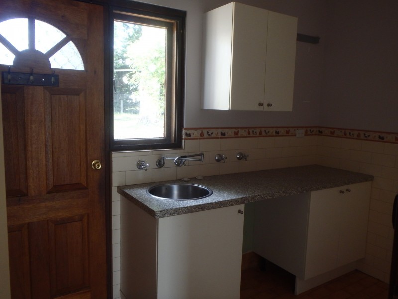 24 Neaves Road, Mariginiup WA 6078