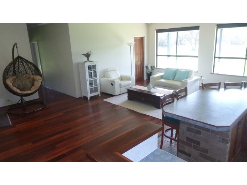 615 Rowley Road, Forrestdale WA 6112