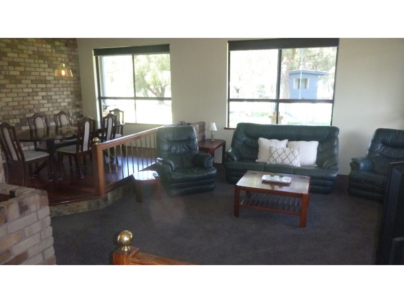 615 Rowley Road, Forrestdale WA 6112