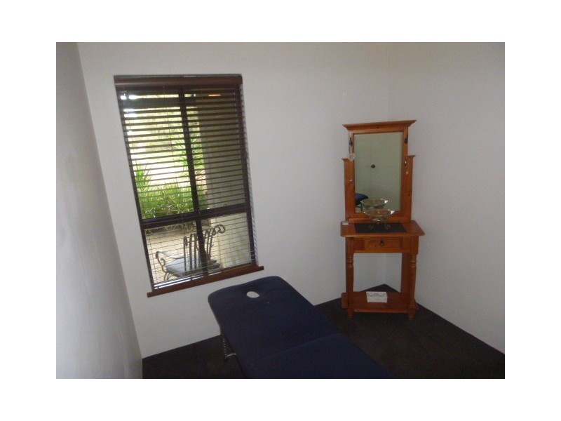 615 Rowley Road, Forrestdale WA 6112