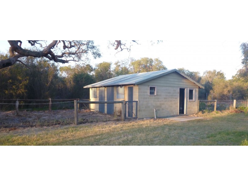 615 Rowley Road, Forrestdale WA 6112