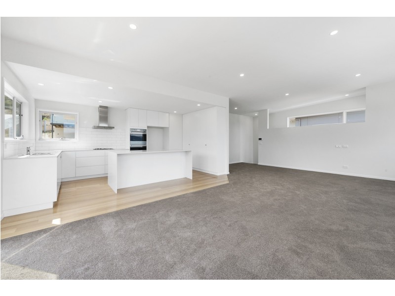 2/4 Tennent Court, Howrah TAS 7018