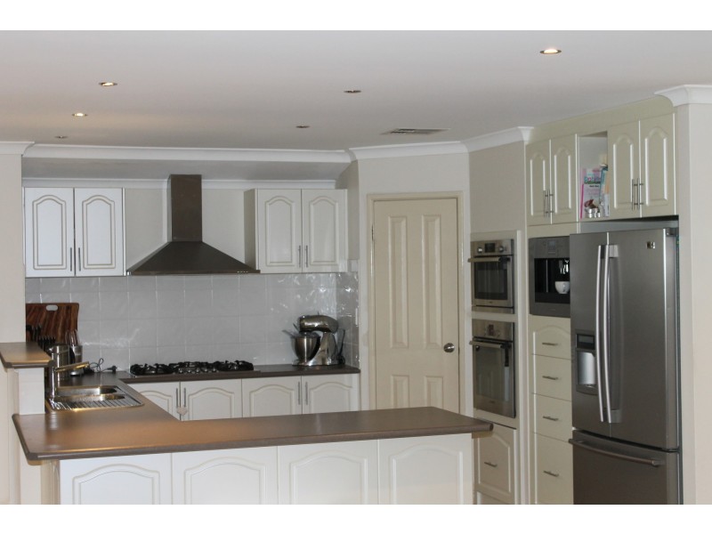 102 Furley Road, Southern River WA 6110