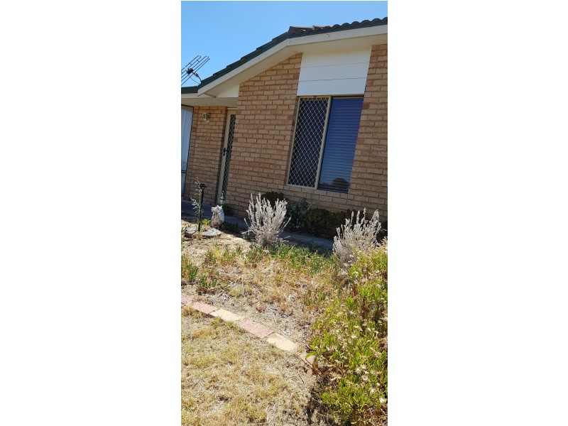 4 FAIRLAWN GARDENS, Heathridge WA 6027