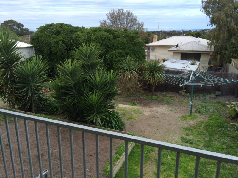 1 Murray Street, Hamlyn Heights VIC 3215