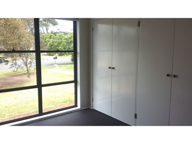 32 Cherry Tree Close, Moss Vale NSW 2577