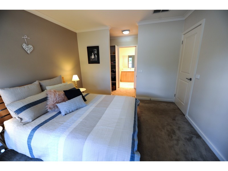 65c Ryalls Lane, Strathfieldsaye VIC 3551