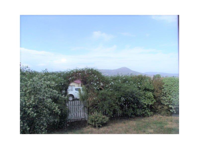 2 Esdaile Street, Claremont TAS 7011