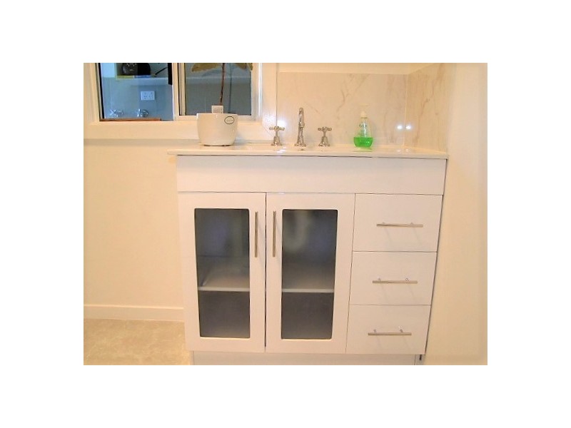 2 Esdaile Street, Claremont TAS 7011