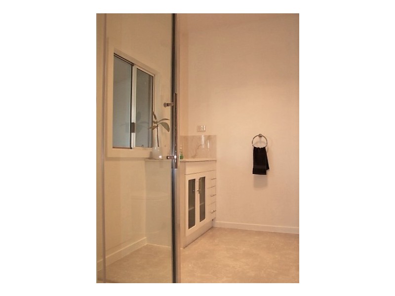 2 Esdaile Street, Claremont TAS 7011