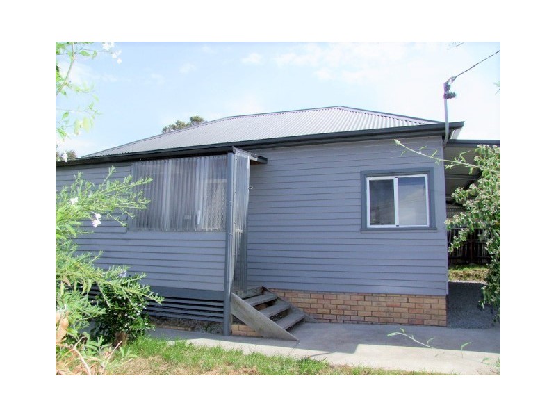 2 Esdaile Street, Claremont TAS 7011