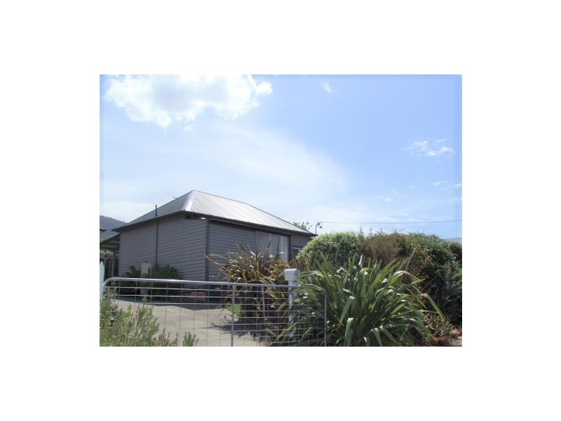 2 Esdaile Street, Claremont TAS 7011