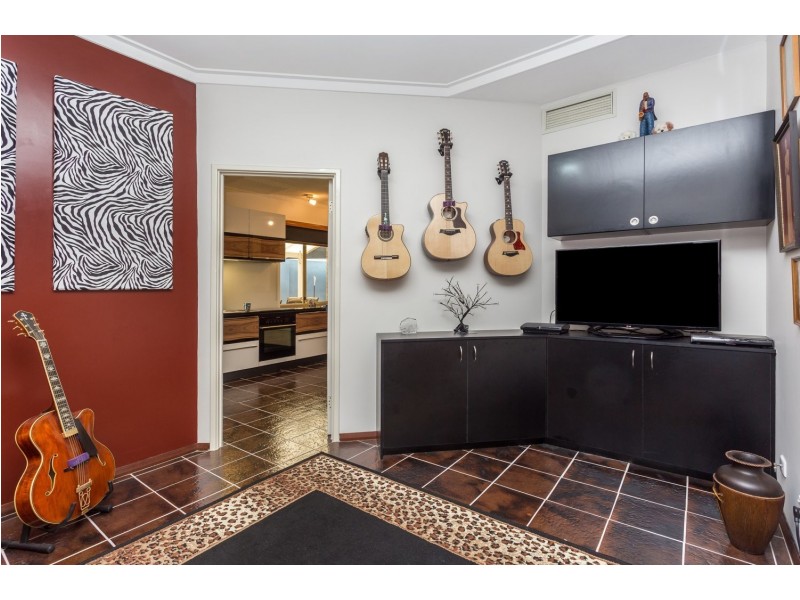 8A KILLILAN RD, Applecross WA 6153