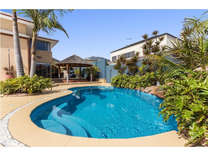 8A KILLILAN RD, Applecross WA 6153