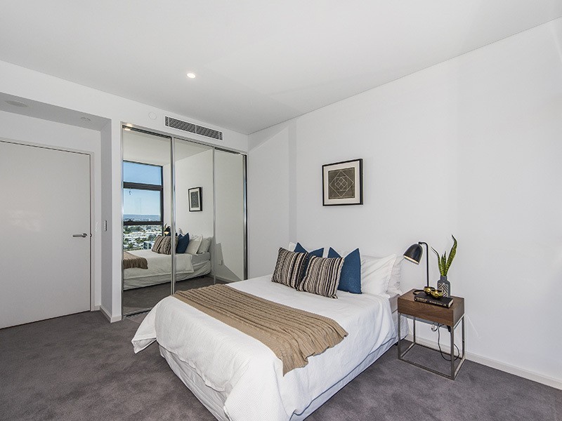 2004/105 Stirling Street, Perth WA 6000