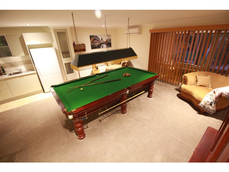 10A & 10B Driftwood Close, Caves Beach NSW 2281