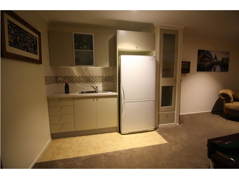 10A & 10B Driftwood Close, Caves Beach NSW 2281