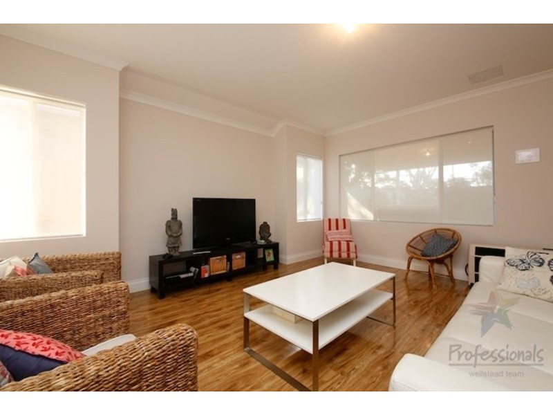 4 Howell Court, Guildford WA 6055