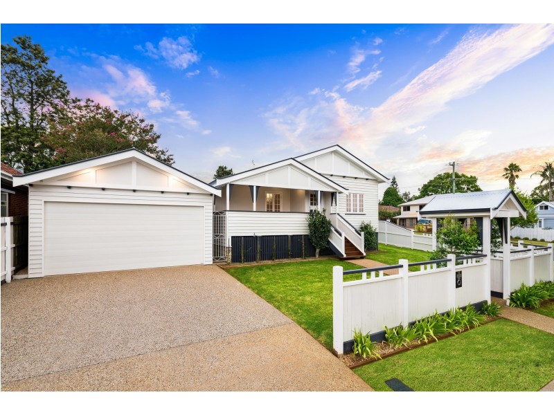 12 John Street, East Toowoomba QLD 4350