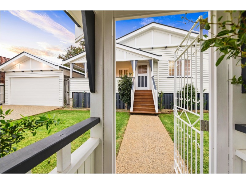 12 John Street, East Toowoomba QLD 4350