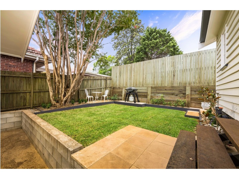 12 John Street, East Toowoomba QLD 4350