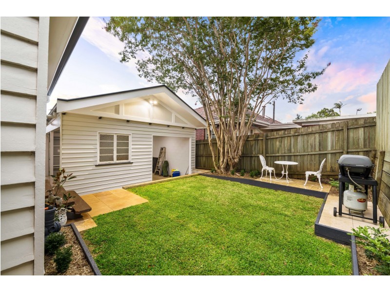 12 John Street, East Toowoomba QLD 4350