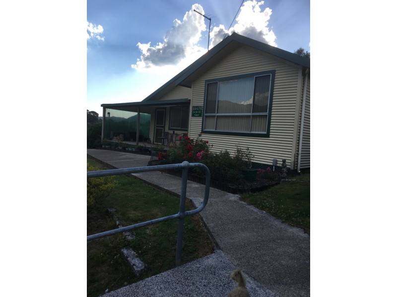 8 Bowes Street, Queenstown TAS 7467