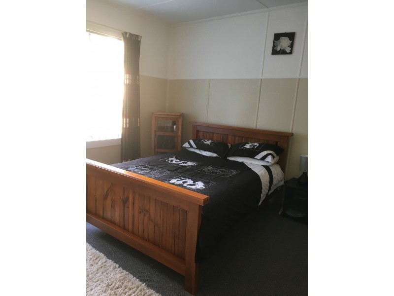 8 Bowes Street, Queenstown TAS 7467