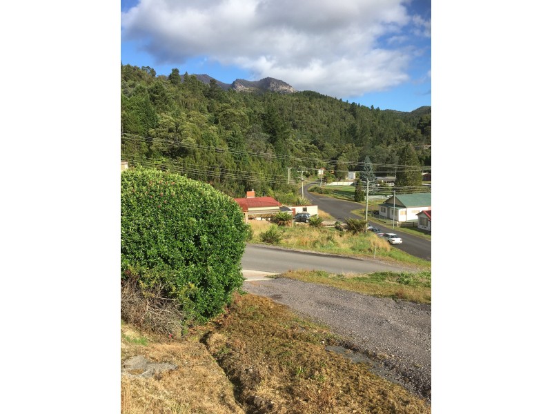 8 Bowes Street, Queenstown TAS 7467
