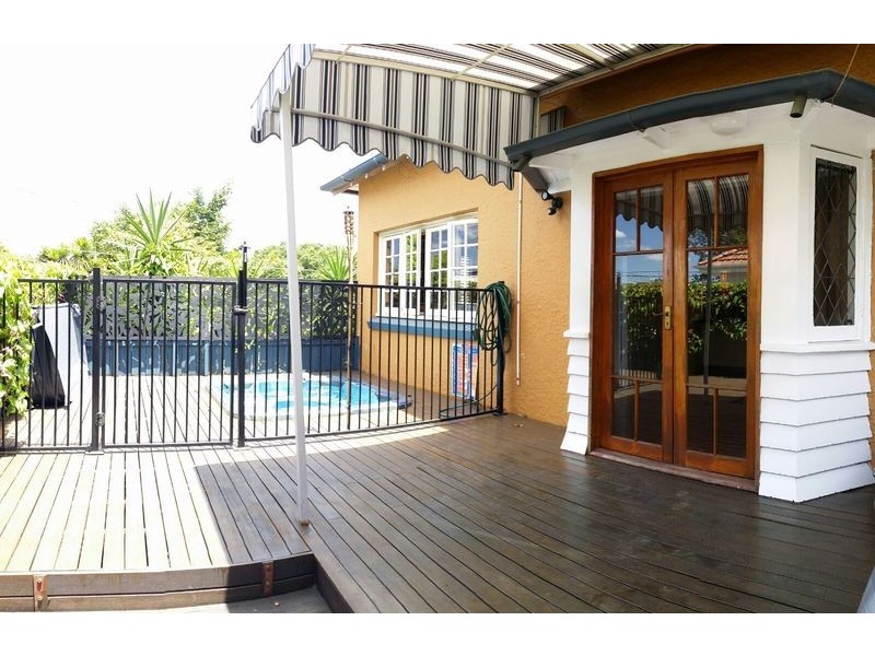 4/23 York St, Hamilton QLD 4007