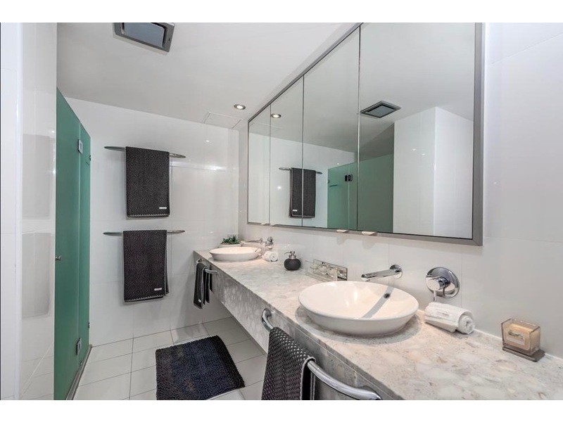 1/44 Tamborine Street, Mermaid Beach QLD 4218