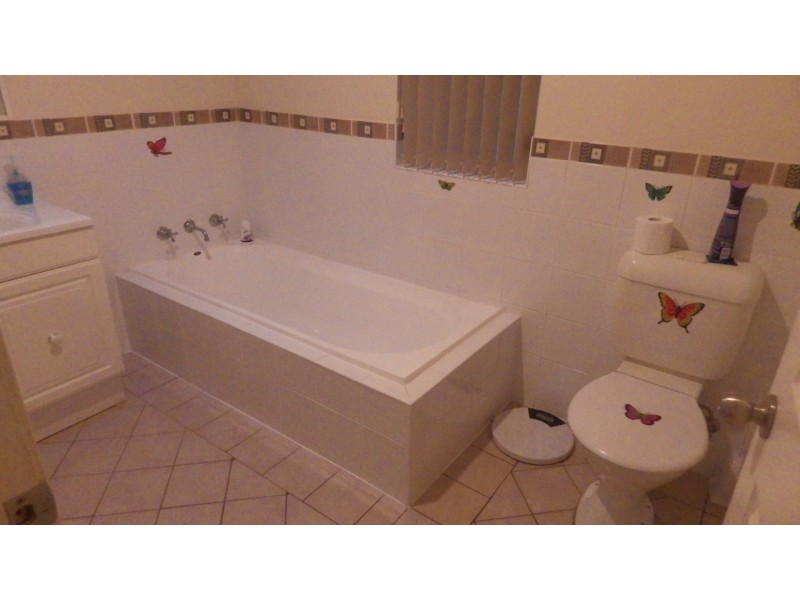 11 Taloma Street, Gorokan NSW 2263