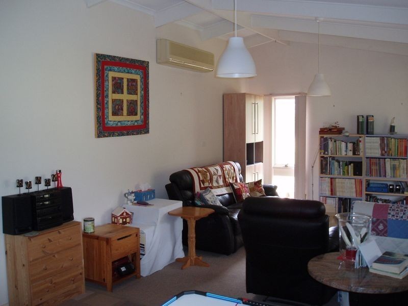 11 Gammons Rd, Wy Yung VIC 3875